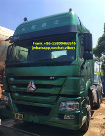Cina Sinotruk Howo Tractor Head 6985 * 2500 * 3300 Mm 8800 Kg Berat Kendaraan pemasok