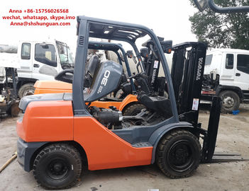 Cina 4520 Kg Digunakan Truk Forklift Diesel, Jepang Toyota 3 Ton Diesel Forklift pemasok