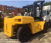 digunakan diesel 2012 model 15ton komatsu forklift truk FD150E-7 jam kerja rendah banyak digunakan di pelabuhan dan pabrik