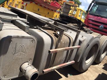Euro 3 Tractor Head Bekas, 6x4 Tractor Head 13000 Kg Berat Kendaraan pemasok