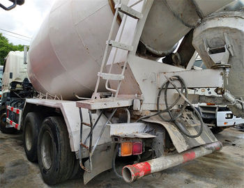 Truk Mixer Semen Bekas Asli Jepang 8375 * 2496 * 3950 Mm Disetujui SGS pemasok