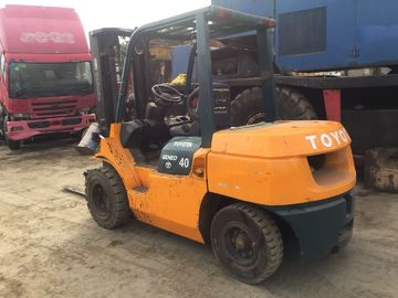 3 Tiang Digunakan Truk Forklift Diesel 7FD40 SGS Disetujui Dengan Silinder Tengah pemasok